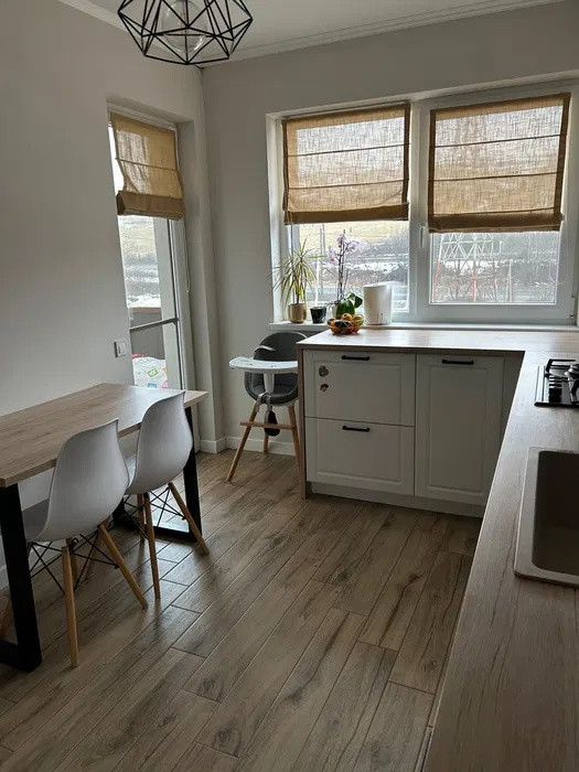 Apartament 3 camere, 65mp, etaj intermediar, parcare, zona Cojocnei