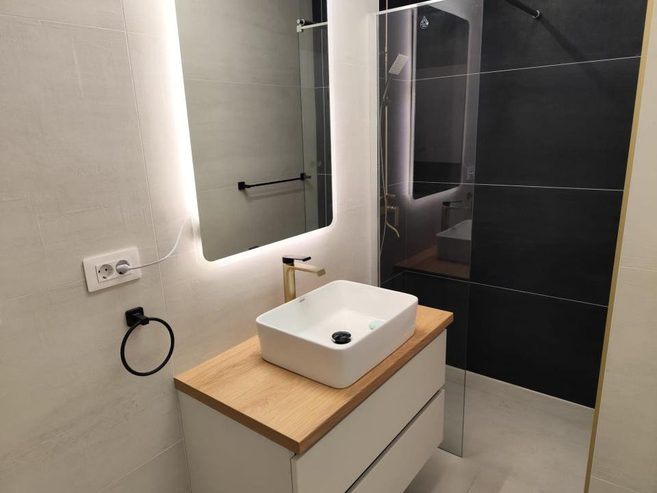 Apartament 2 camere, parcare subterana, zona Iulius Mall