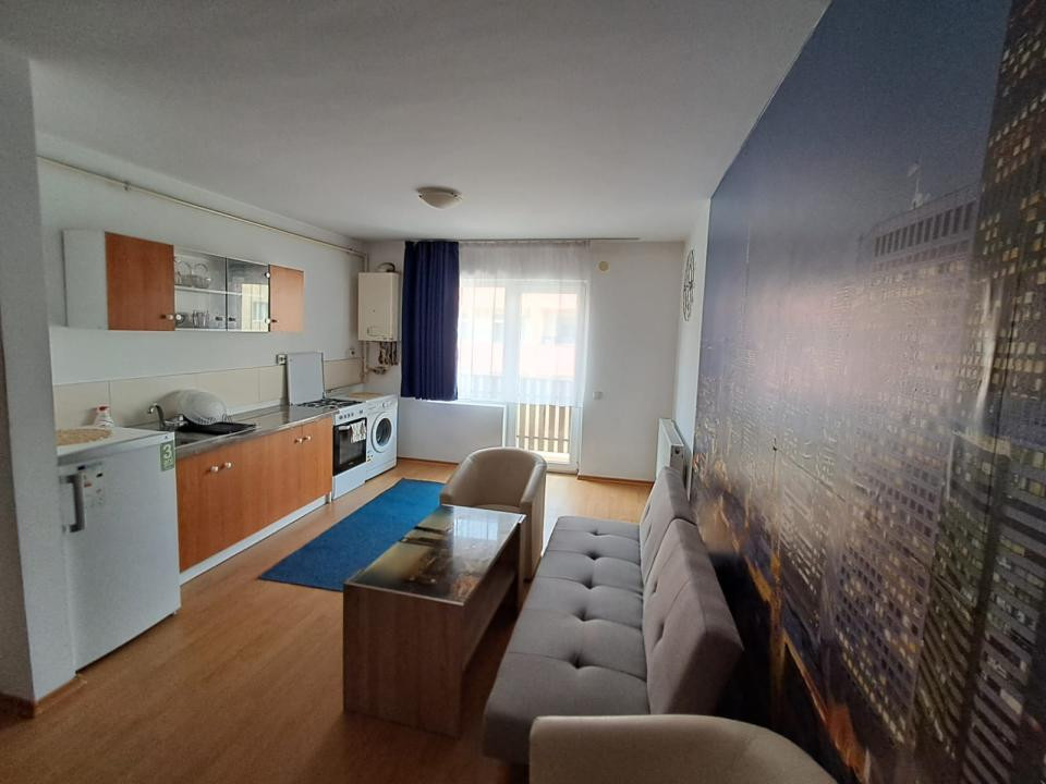 Apartament cu 2 camere, 45 mp, balcon, zona Terra