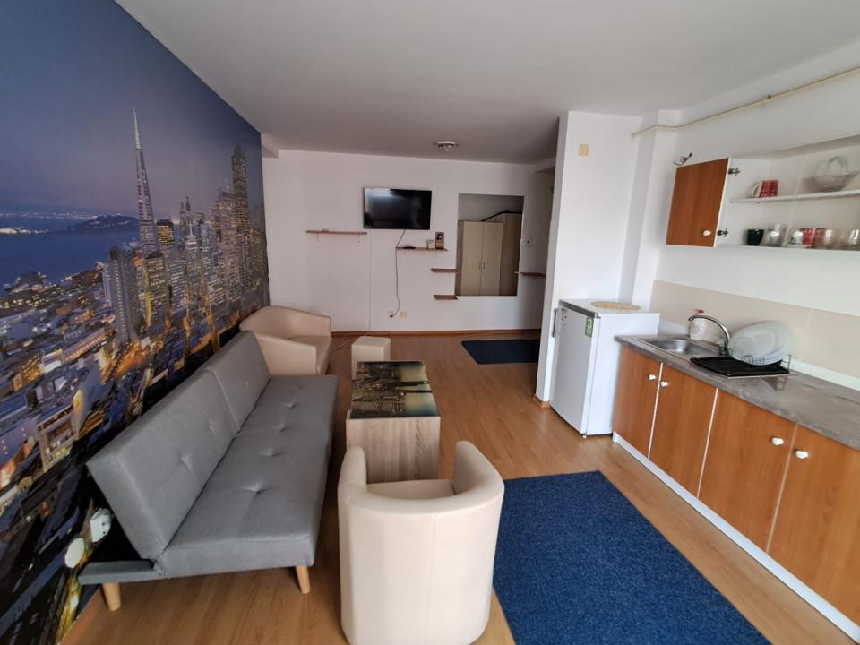 Apartament cu 2 camere, 45 mp, balcon, zona Terra