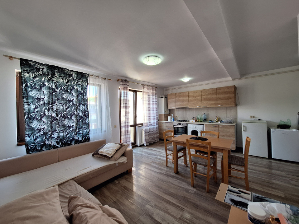 Apartament cu 2 camere, 44 mp, parcare, zona Terra