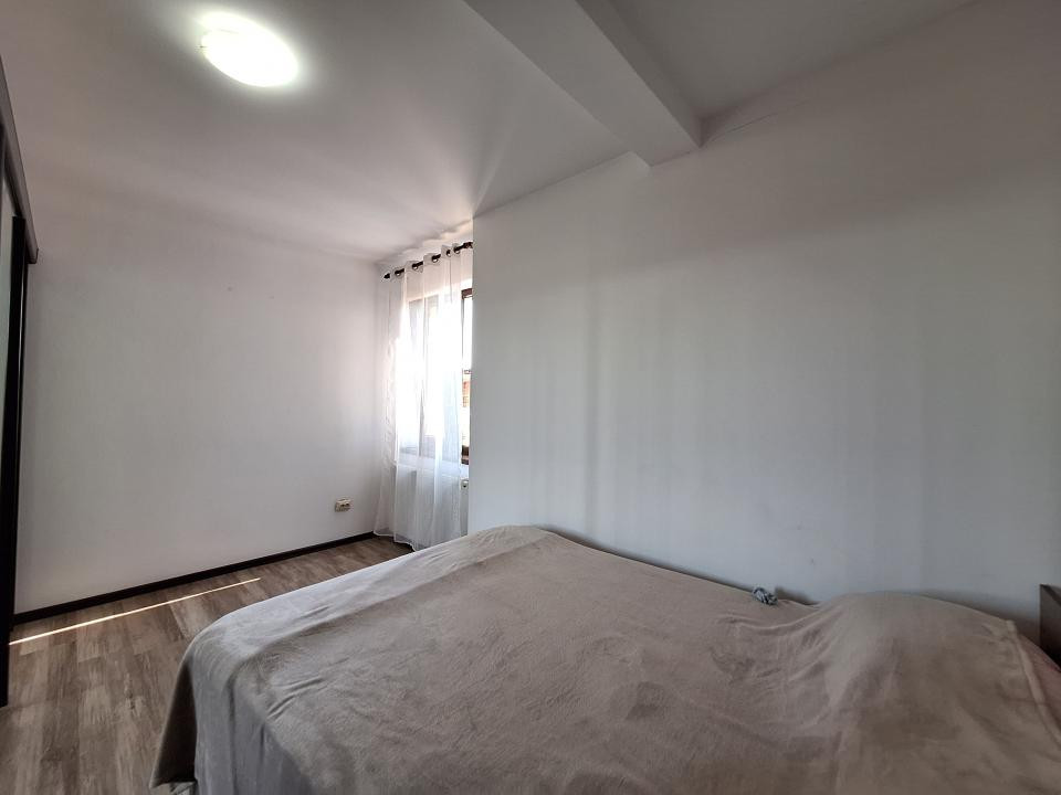 Apartament cu 2 camere, 44 mp, parcare, zona Terra