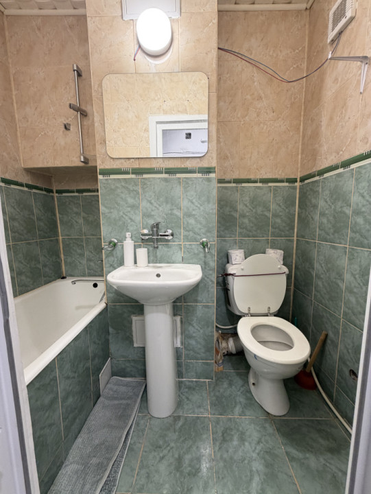 Apartament 43 mp utlili , zona Bucium, Mănăstur,parter inalt