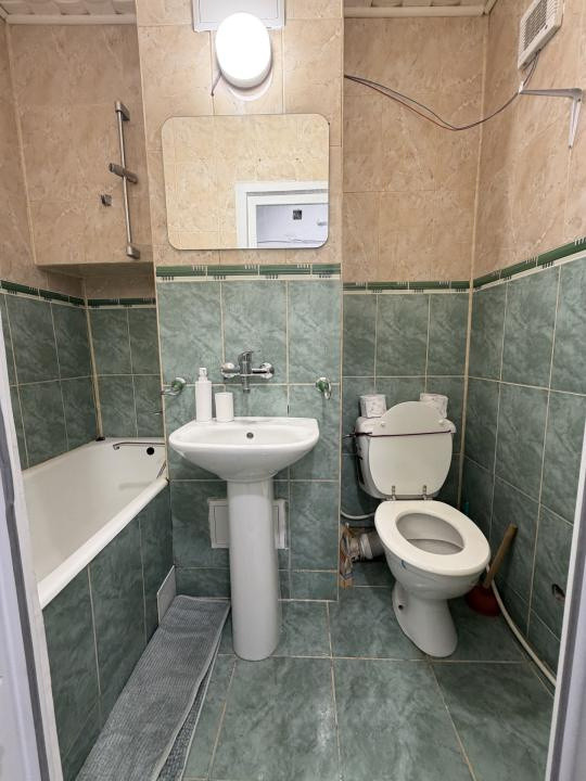 Apartament lângă Academia de muzică , Mănăstur,parter inalt