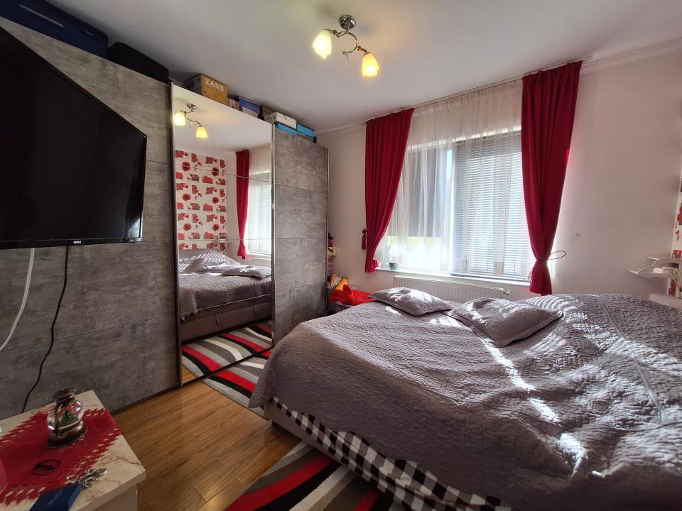Apartament cu 3 camere, 58 mp, balcon, zona KIK