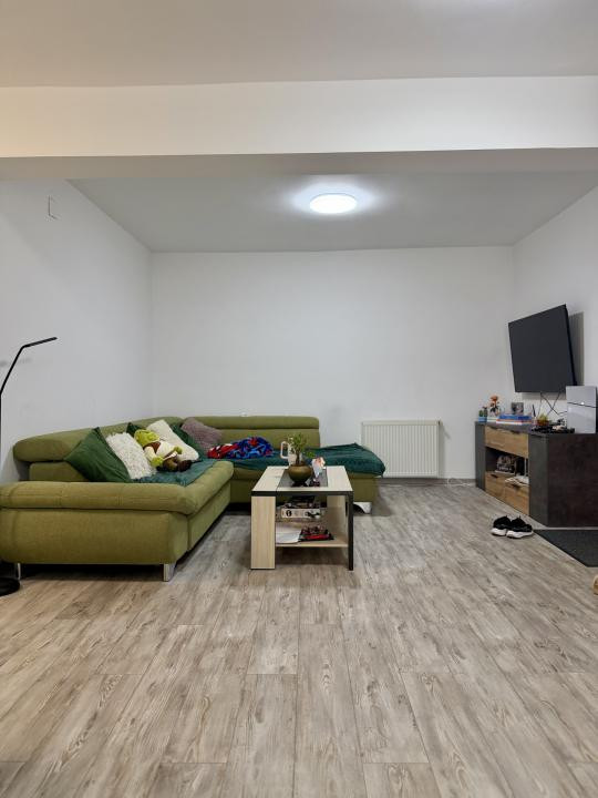 Apartament 58 mp utili+balcon ,zona Florilor,et 1 