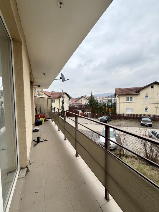 Apartament 58 mp utili+balcon ,zona Florilor,et 1 