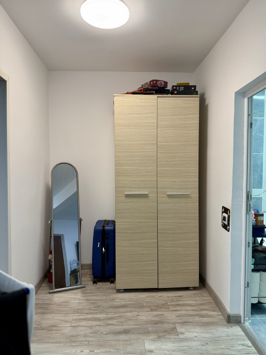 Apartament 58 mp utili+balcon ,zona Florilor,et 1 