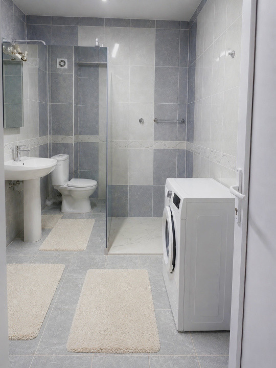 Apartament 58 mp utili+balcon,zona Florilor,et 1 