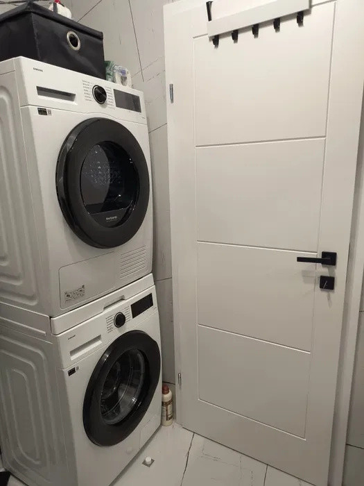 Apartament cu 3 camere, 71 mp, balcon, zona Teilor