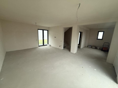 Duplex cu garaj 5 camere - 123,57 mp utili -  Floresti!
