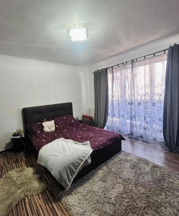 Apartament mobilat,utilat, cu 1 camera,etaj intermediar,zona Florilor