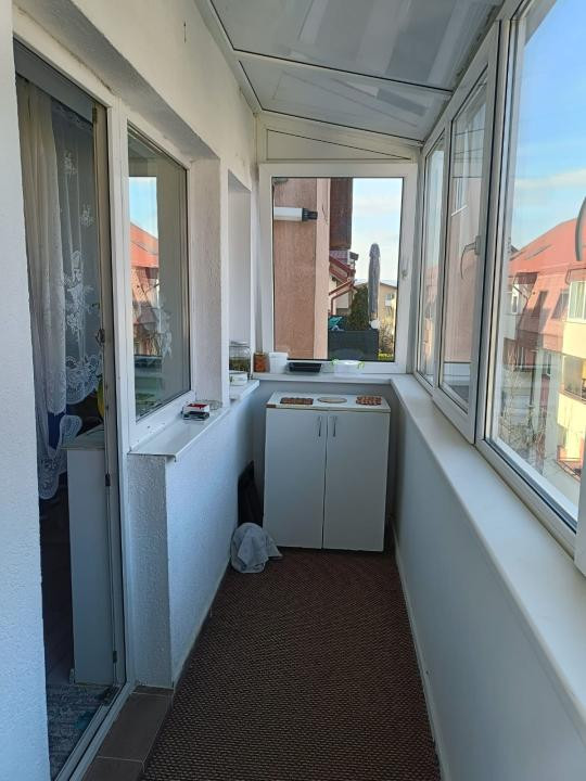 Apartament cu  2camere,etaj intermediar,zona Eroilor