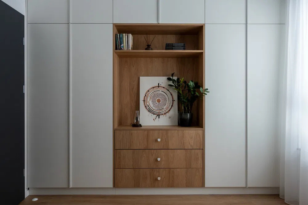 Apartament 2 camere LUX cu curte/terasa 75 mp si parcare