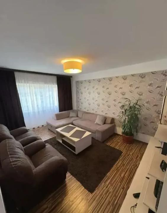 Apartament 3 camere, decomandat, 62 mp, etaj intemediar, zona strazii Bucuresti