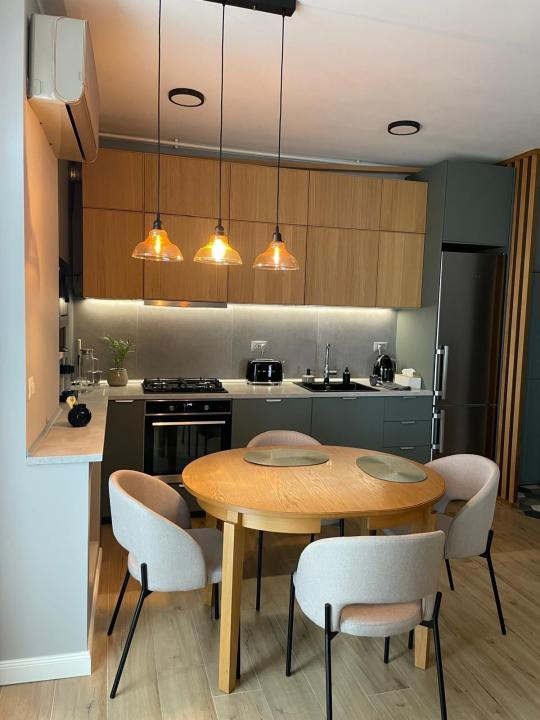 Apartament de 3 camere,55 mp,Ultramodern,Terasa 50 mp, Zona Buna Ziua