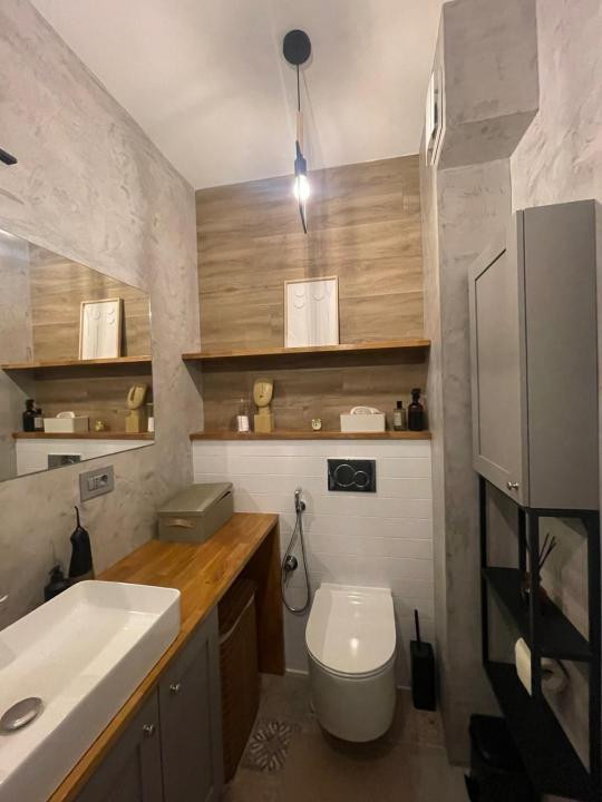 Apartament de 3 camere,55 mp,Ultramodern,Terasa 50 mp, Zona Buna Ziua