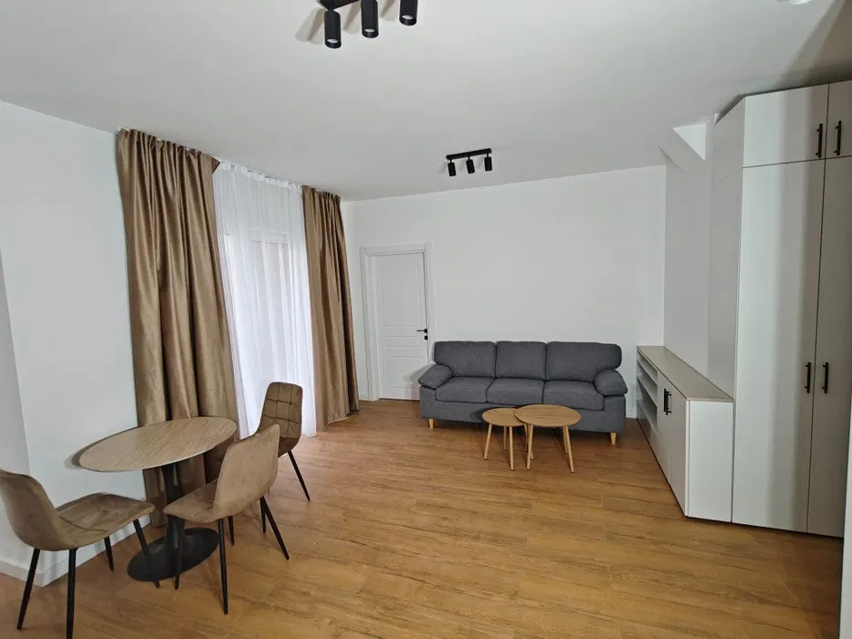 Apartament cu 2 camere, 47 mp, bloc nou, zona Eroilor