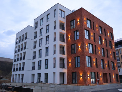 Apartament de 2 camere semifinisat, 43 mp, etaj intermediar, zona Tineretului