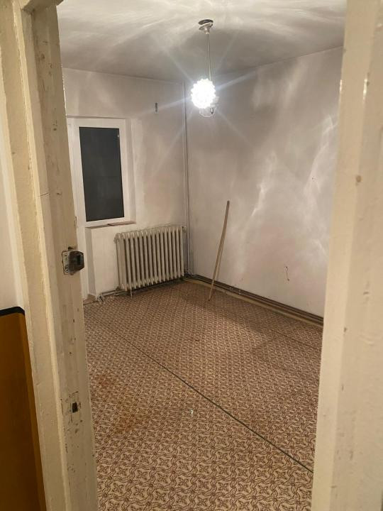 Apartament cu 2 camere decomandate,etaj intermediar,cartier Zorilor