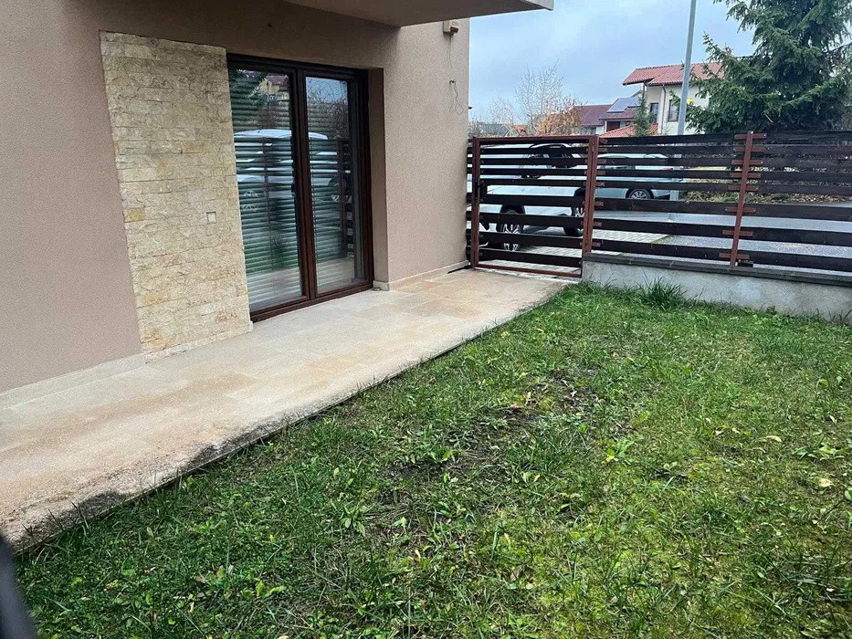 Apartament 2 camere decomandate, 52 mp, terasa 30 mp, zona Home Garden