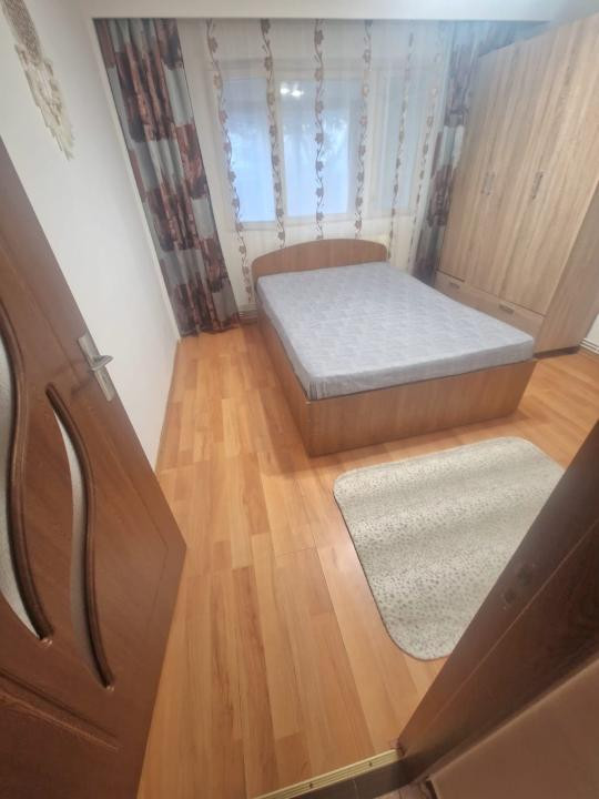 Apartament cu 2 camere decomandate,zona Iulius Mall