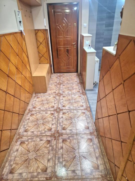 Apartament cu 2 camere decomandate,zona Iulius Mall