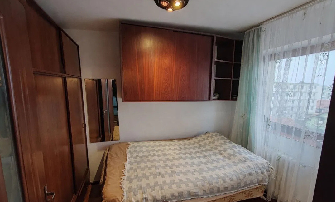 Apartament 2 camere, zona Piata Hermes