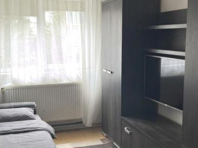 Apartament cu 2 camere, 42 mp, decomandat, etaj intemediar, zona Clabucet