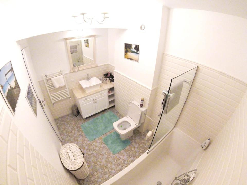 Apartament cu 3 camere, 70mp+terasa 16mp, parcare, Intre Lacuri