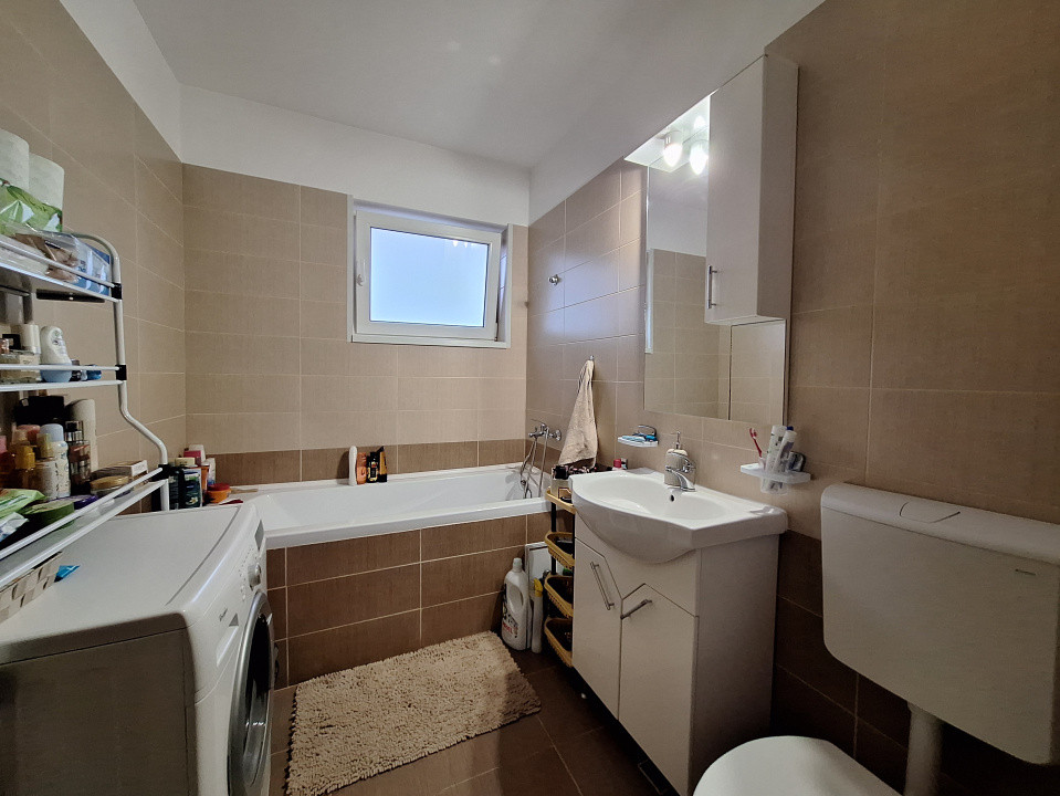Apartament cu 3 camere, 58,5 mp, 2 balcoane, zona Tineretului