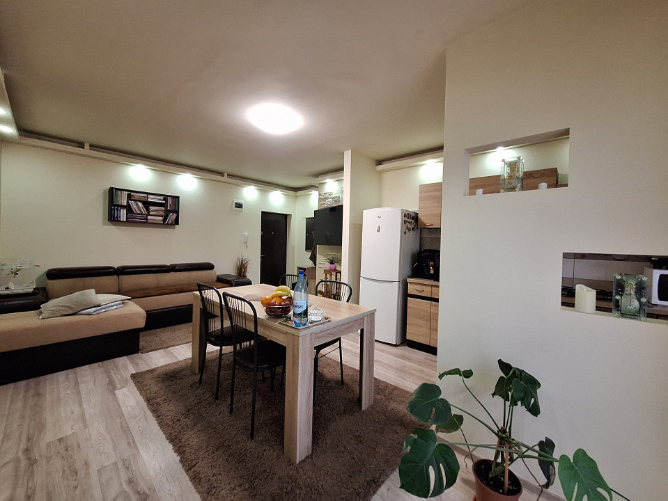 Apartament cu 3 camere, 58,5 mp, 2 balcoane, zona Tineretului