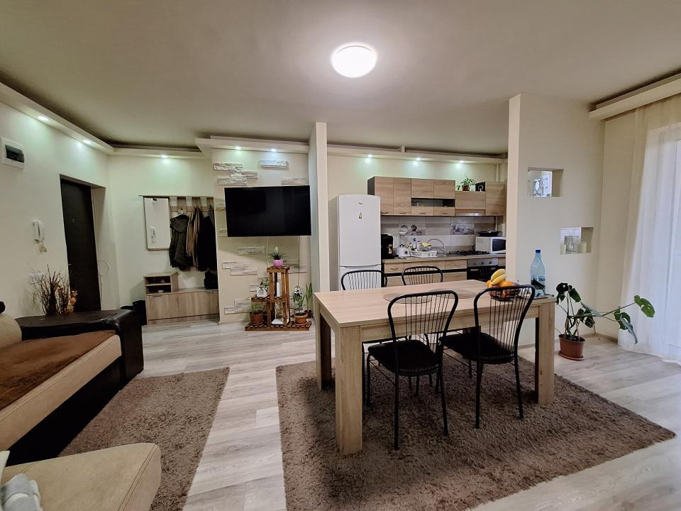 Apartament cu 3 camere, 58,5 mp, 2 balcoane, zona Tineretului