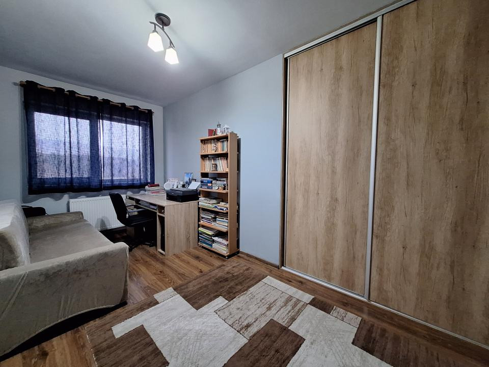Apartament cu 3 camere, 58,5 mp, 2 balcoane, zona Tineretului