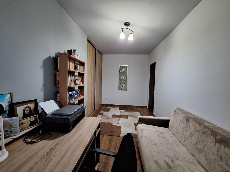 Apartament cu 3 camere, 58,5 mp, 2 balcoane, zona Tineretului