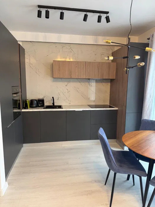 Apartament cu 2 camere, 53 mp, balcon, langa VIVO
