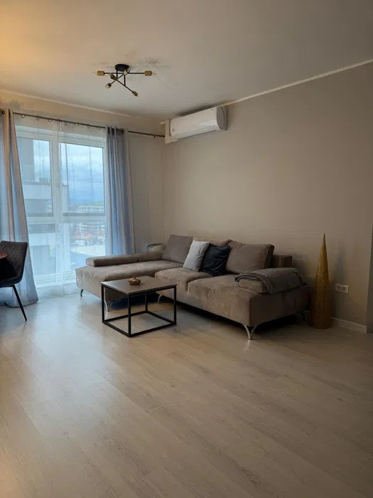 Apartament cu 2 camere, 53 mp, balcon, langa VIVO