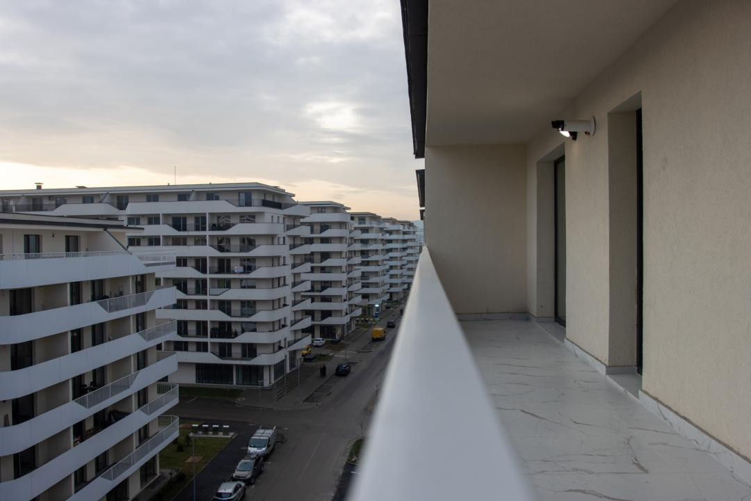 Apartament ultrafinisat 3 camere, Eroilor, Florești!