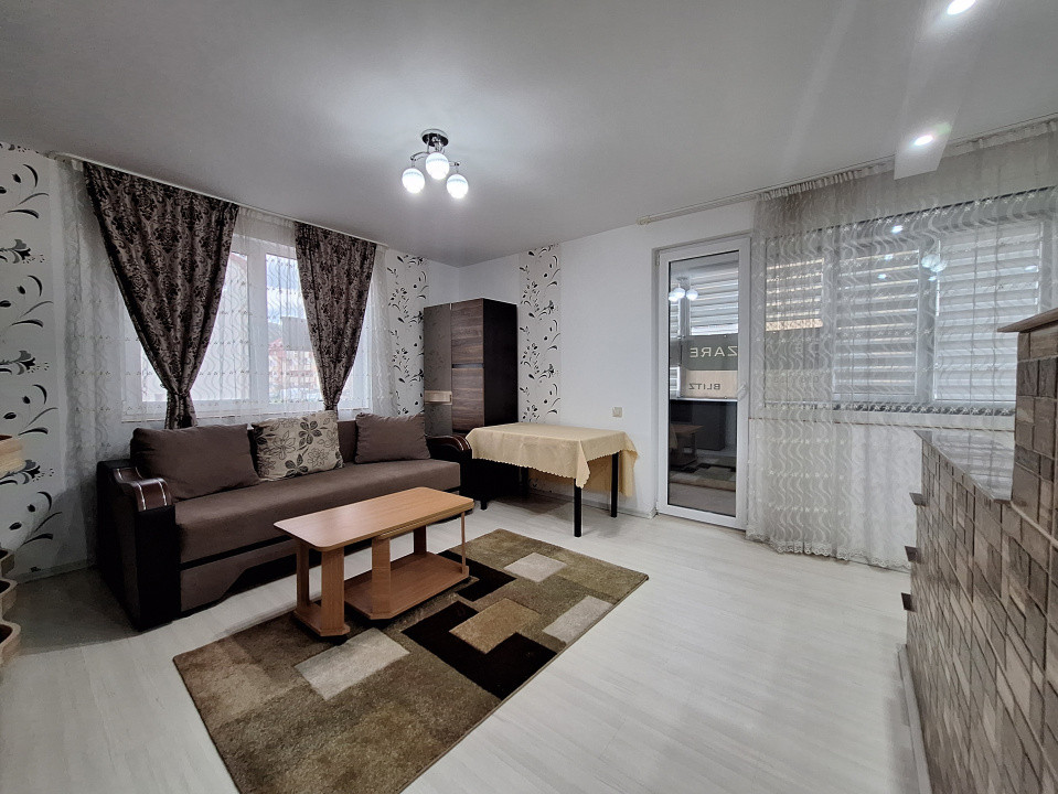 Apartament cu 2 camere, 42 mp, balcon, zona Eroilor