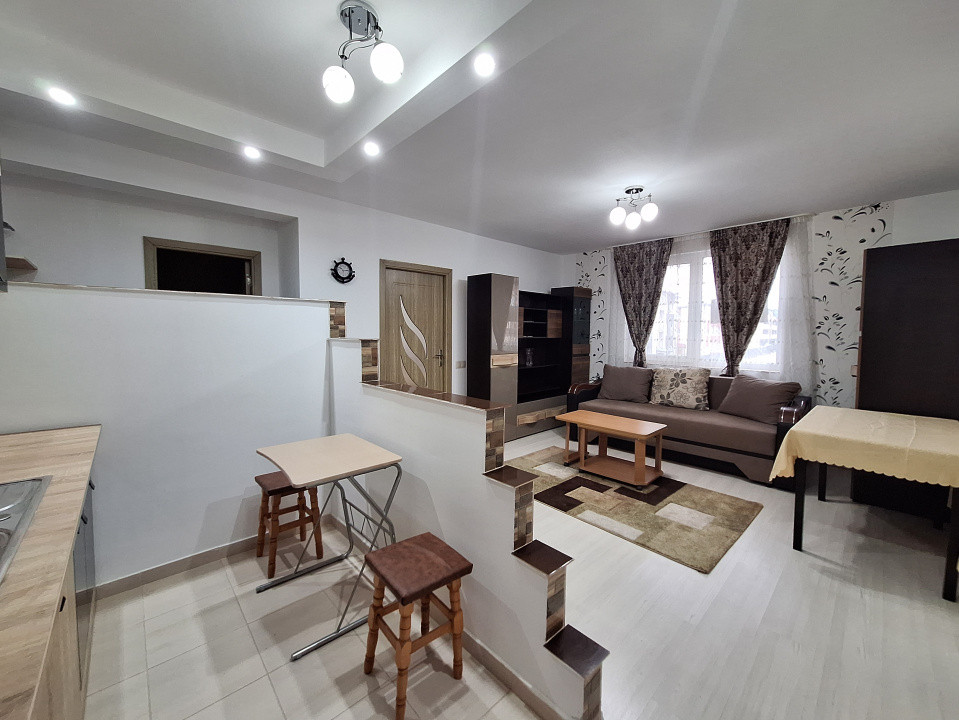 Apartament cu 2 camere, 42 mp, balcon, zona Eroilor