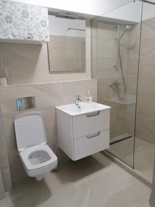 Oportunitate! Apartament 2 camere, 40mp, etaj intermediar, parcare, zona Elite