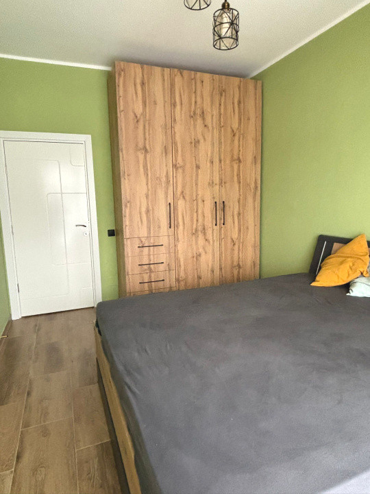 Apartament DECOMANDAT, 3 camere, Eroilor in Blocurile albe, parcare inclusa
