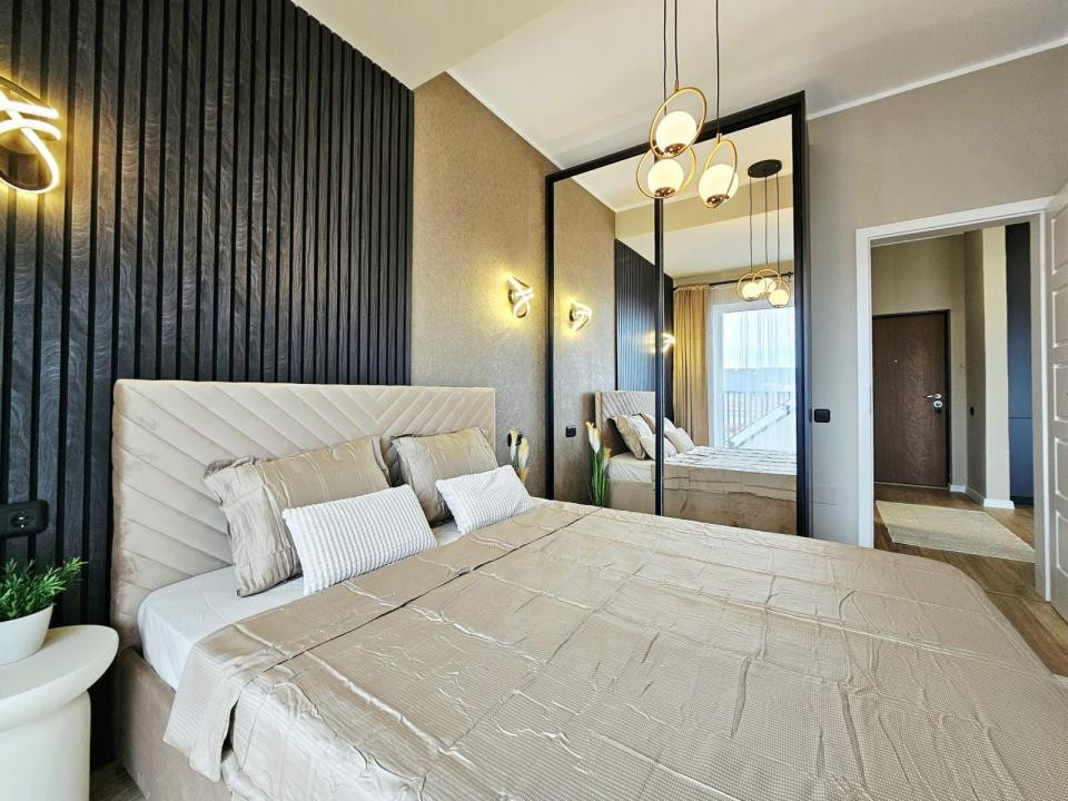 Apartament ultrafinisat cu 2 camere,etaj intermediar, zona eroilor