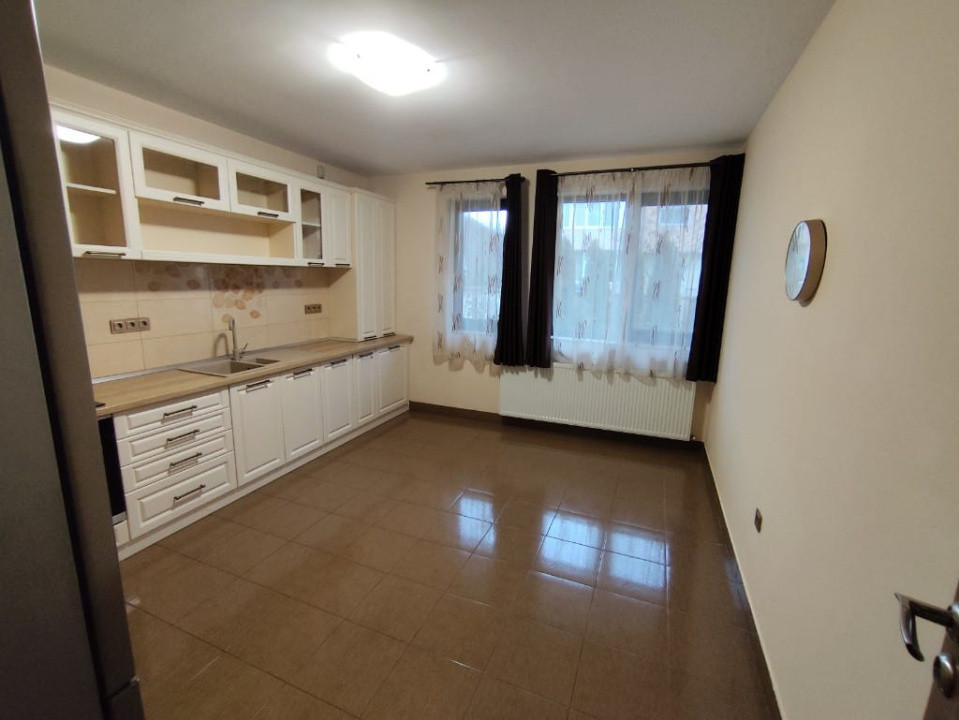 Duplex 120 mp utili, zona Florilor, disponibil imediat 