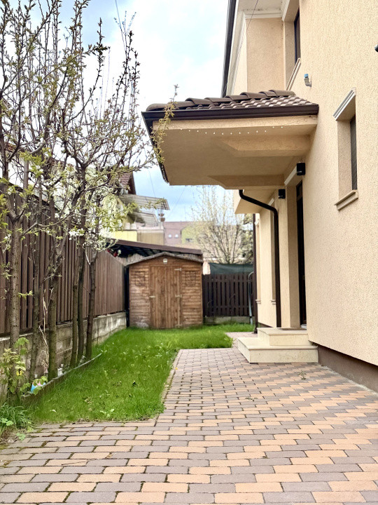 Duplex 120 mp utili, zona Florilor, disponibil imediat 