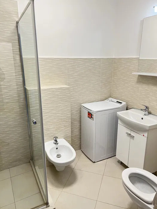 Apartament 2 camere, 57mp, parcare, zona Regal