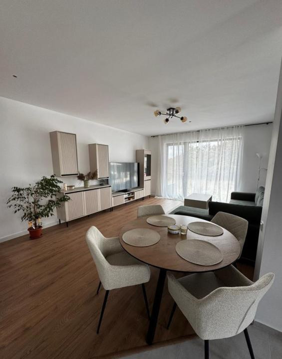 Duplex modern cu 5 camere, 184 mp + 90 teren, garaj, terasa, zona Faget