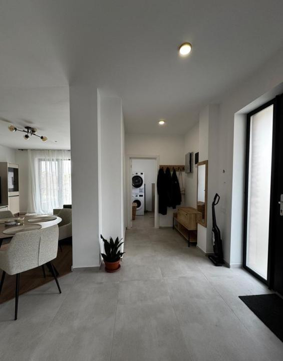 Duplex modern cu 5 camere, 184 mp + 90 teren, garaj, terasa, zona Faget