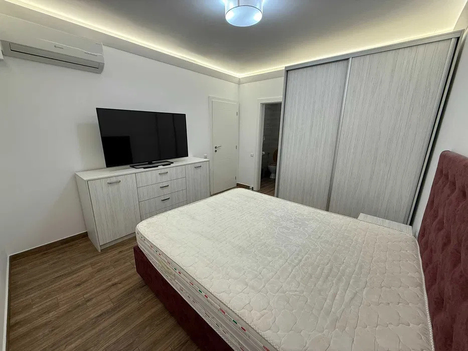 Apartament cu 3 camere, 66 mp, gradina, parcare, zona Terra