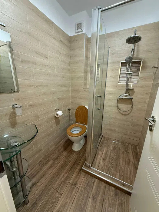 Apartament cu 3 camere, 66 mp, gradina, parcare, zona Terra